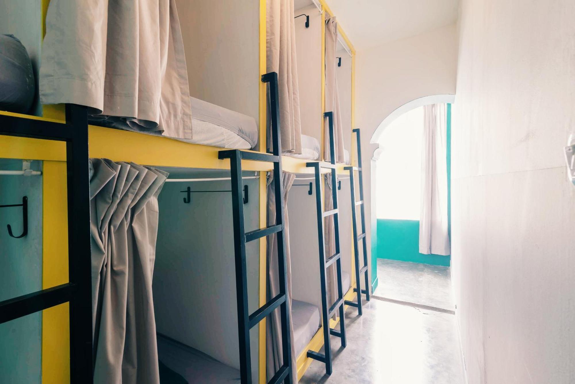 Wonderloft Hostel Kota Tua Jakarta Eksteriør billede